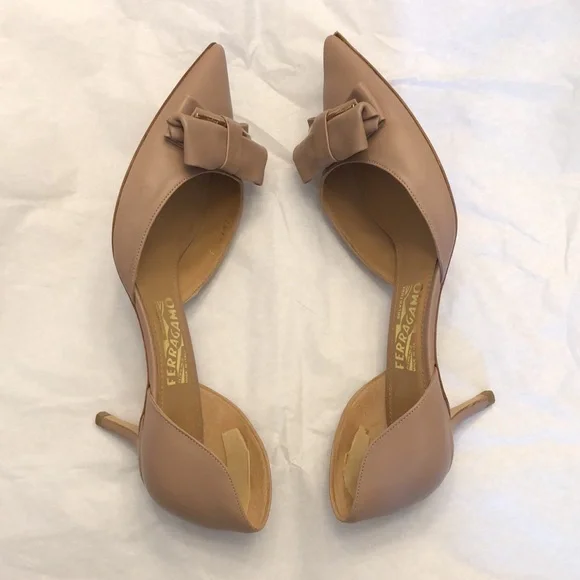🎉Host Pick🎉 Salvatore Ferragamo Rietta d’Orsay Bow Pumps, Size 9. - Picture 5 of 16